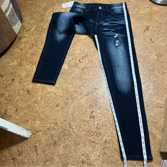 Junbaoss Men’s Distressed Slim Fit Stretch Jeans Sz 30 NWT. - Picture 13 of 14